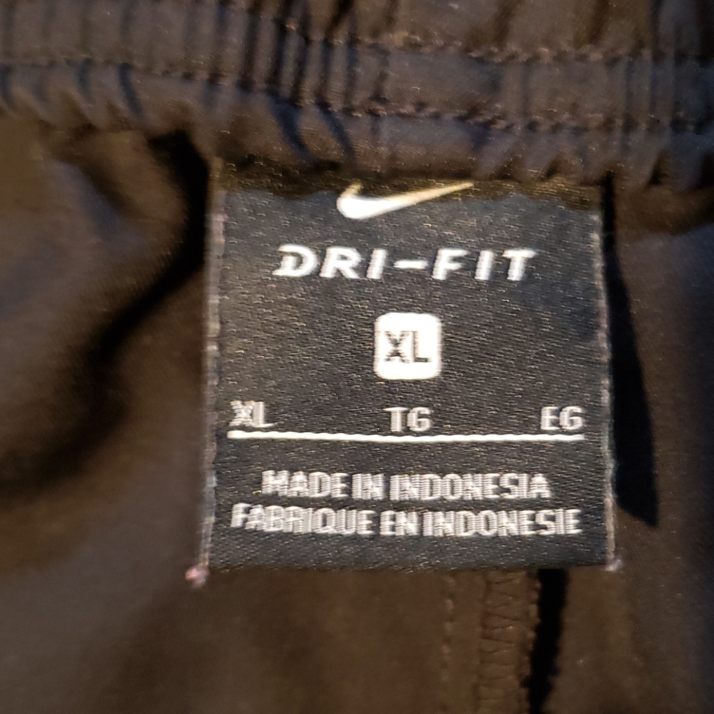 Jumpsuit - Picture 6 of 10